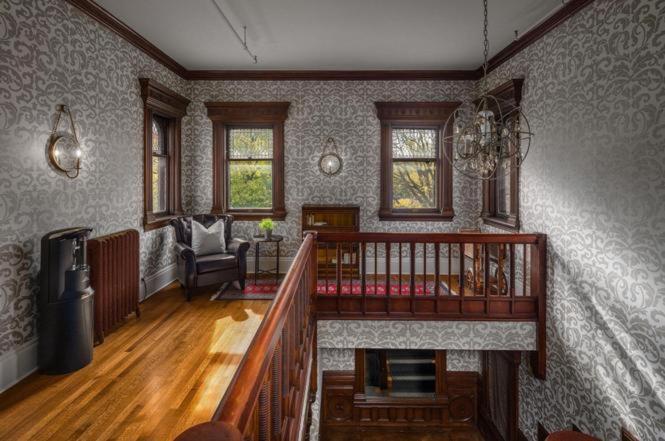 The New Victorian Mansion Bed & Breakfast Saint Paul Exterior foto